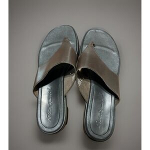 Eddie Bauer Leather Sandals‎ Women's Size 8.5 M Worn Once Thong Sandal